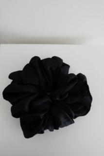 INK SCRUNCHIE